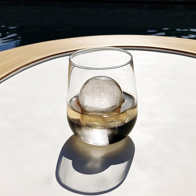 Ball Ice Cube Tray and Big Ice Cube Molds - Image 9