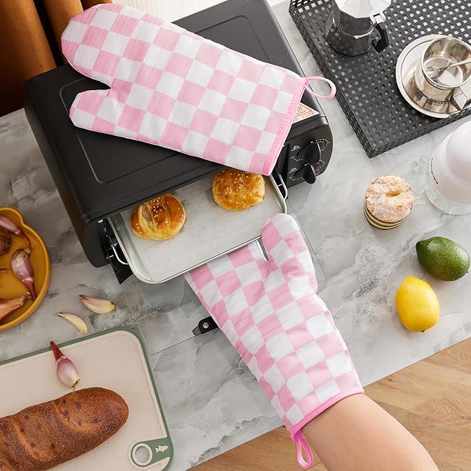 Ohocut Pink Checkered Oven Mitts Heat Resistant, Vintage Retro Checkerboard - Image 3