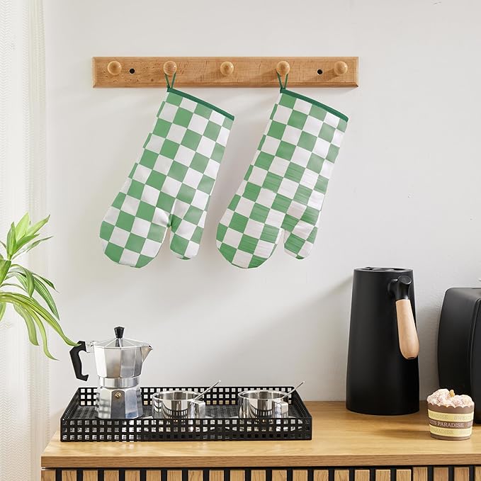 Ohocut Green Checkered Oven Mitts Heat Resistant, Vintage Retro Checkerboard - Image 4