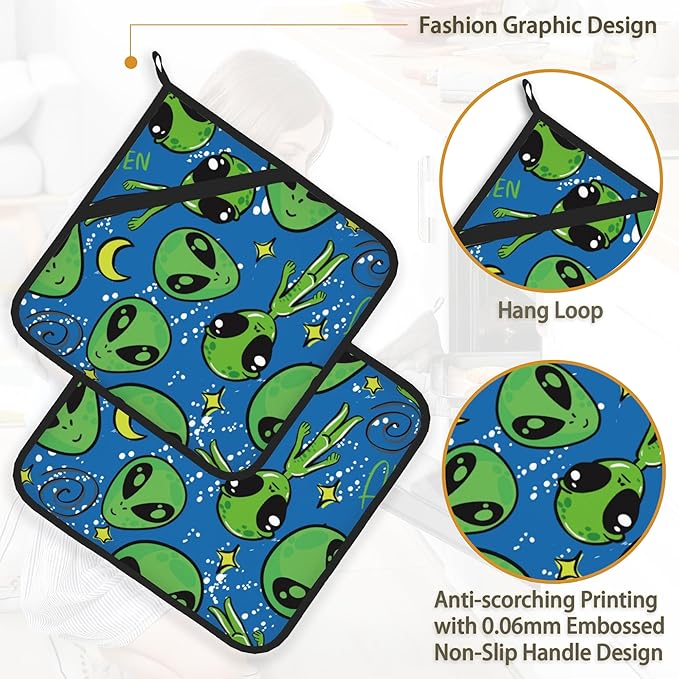 Green Alien Pot Holder Set of 2, Heat Resistant Potholders Oven Hot Pads - Image 4
